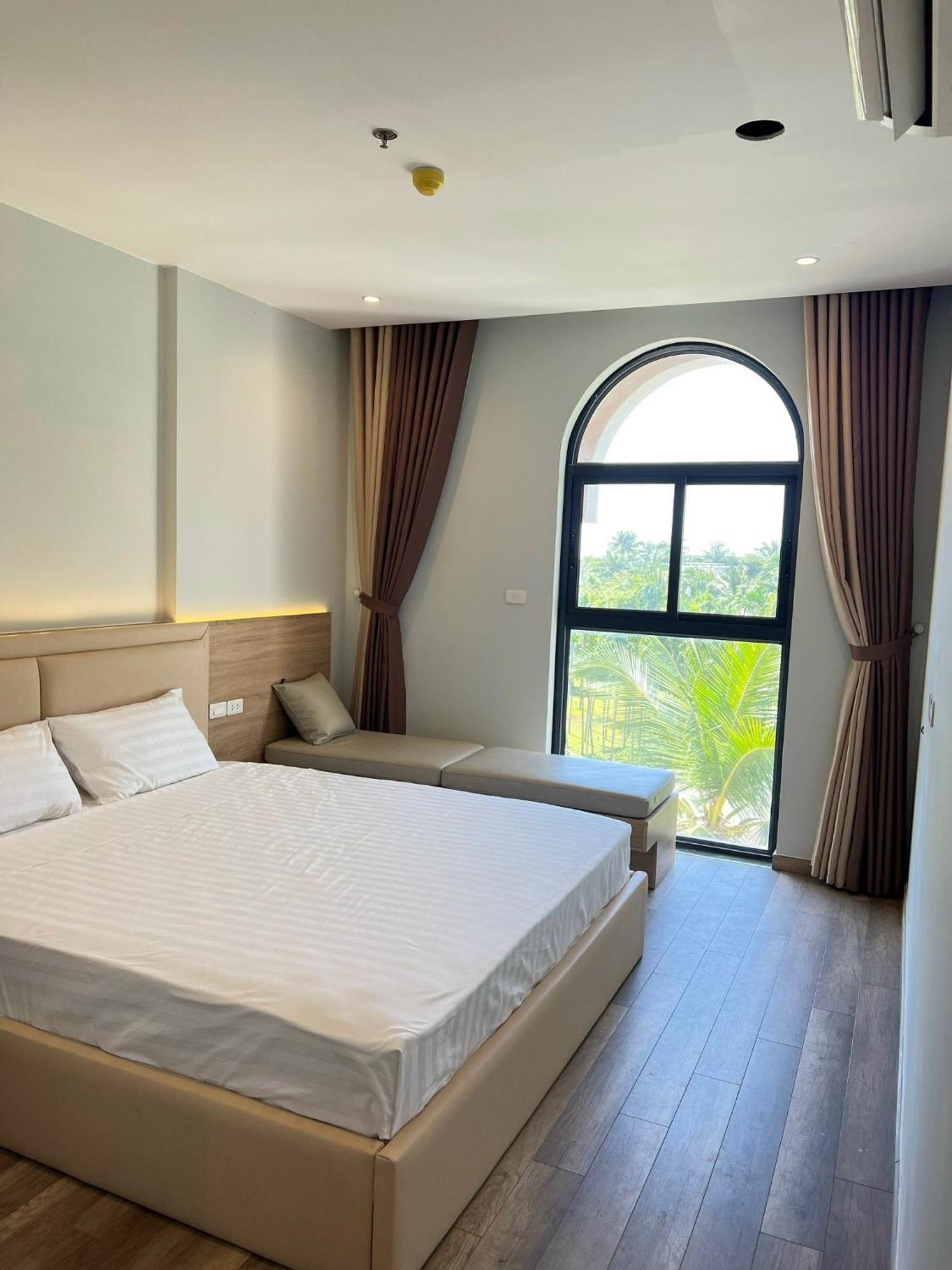 Vu Gia Hotel Дуонг-Донг Экстерьер фото